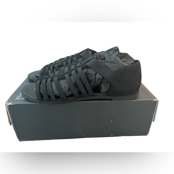 NIB Eileen Fisher Women’s Rato Stretch Slip On Fisherman Sandals in Black in 7.5 - Picture 4 of 6